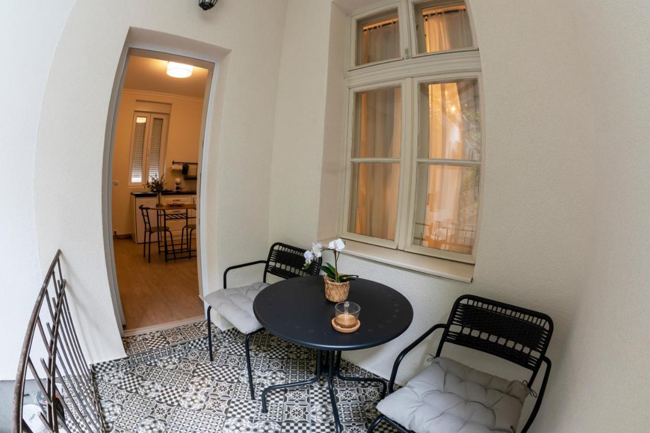 Pop Luxury Apartments Belgrado Buitenkant foto