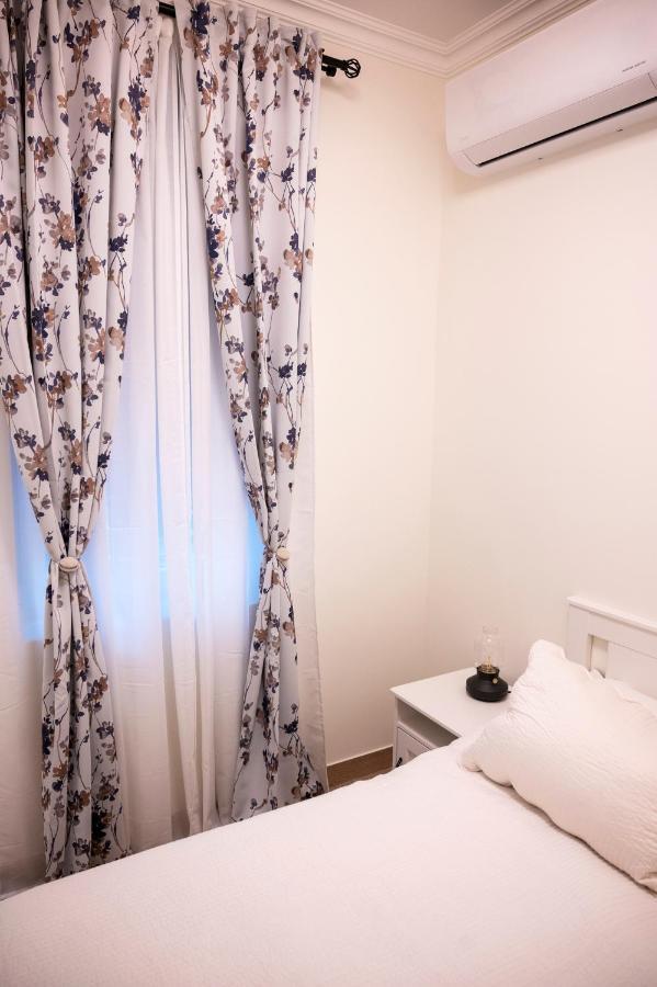 Pop Luxury Apartments Belgrado Buitenkant foto