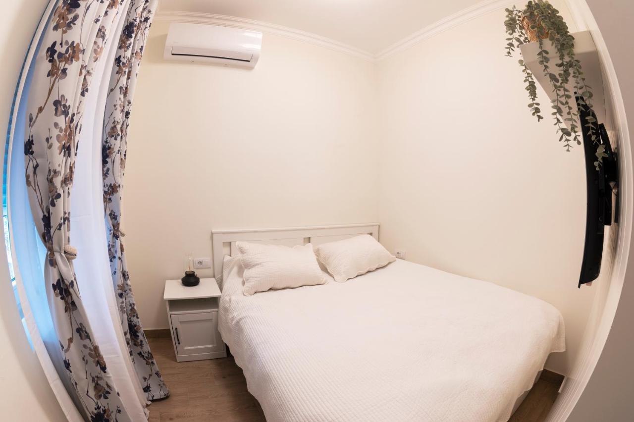 Pop Luxury Apartments Belgrado Buitenkant foto